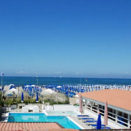 Apartament Butterfly With & Breakfast Included Viareggio