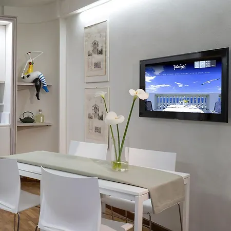 Butterfly With & Breakfast Included