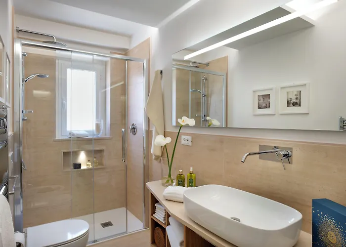 Butterfly With & Breakfast Included